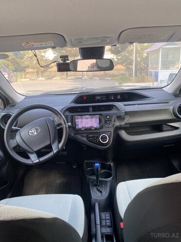 Toyota Aqua 2018, 110,000 km - 1.5 l - Gəncə