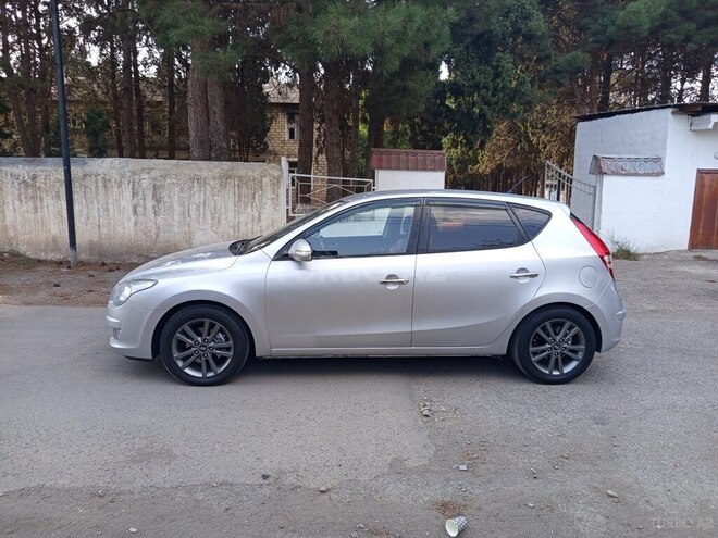 Hyundai i30 2011, 234,000 km - 1.6 l - Gəncə