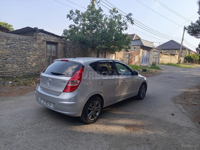Hyundai i30 2011, 234,000 km - 1.6 l - Gəncə