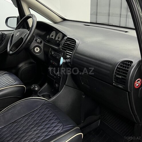 Opel Zafira 2001, 258,523 km - 2.2 л - Sumqayıt
