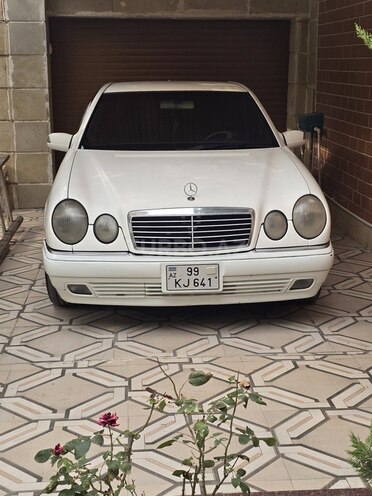 Mercedes E 240 1998, 344,000 km - 2.4 l - Bakı