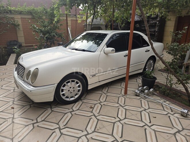 Mercedes E 240 1998, 344,000 km - 2.4 l - Bakı