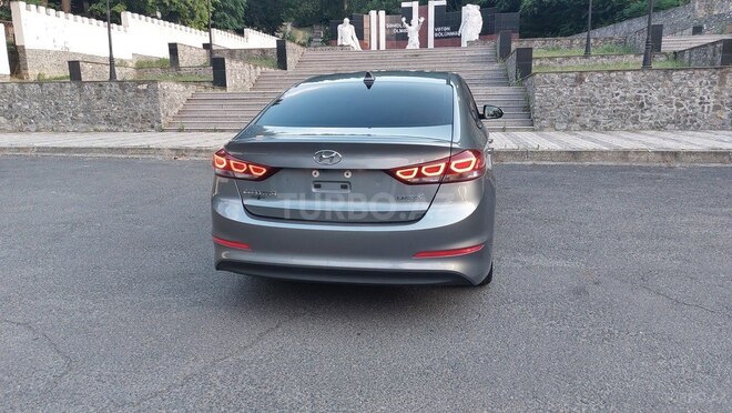 Hyundai Elantra 2016, 117,300 km - 2.0 l - Şəki
