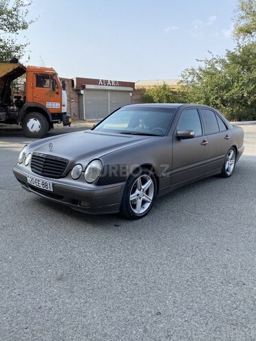 Mercedes E 220 d 1998, 178,686 km - 2.2 l - Gəncə