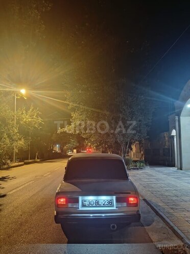 LADA (VAZ) 2107 2005, 255,000 km - 1.6 l - Salyan