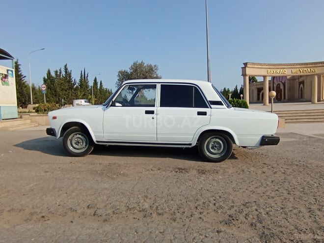 LADA (VAZ) 2107 2005, 255,000 km - 1.6 l - Salyan