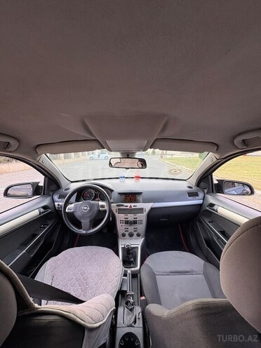 Opel Astra 2008, 400,000 km - 1.3 l - Astara