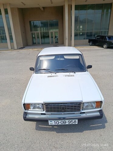 LADA (VAZ) 2107 1999, 90,000 km - 1.6 л - Salyan