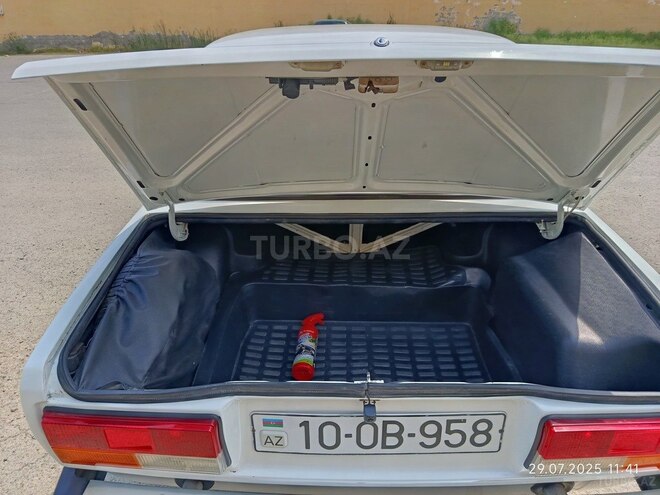 LADA (VAZ) 2107 1999, 90,000 km - 1.6 л - Salyan