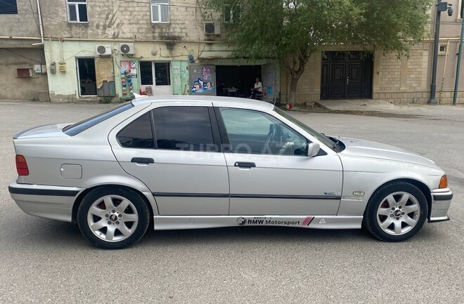 BMW 318 1997, 346,000 km - 1.8 l - Bakı