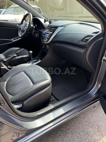 Hyundai Accent 2011, 250,000 km - 1.4 l - Bakı