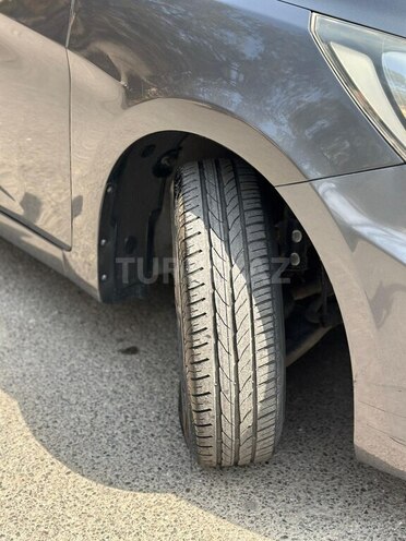 Hyundai Accent 2011, 250,000 km - 1.4 l - Bakı
