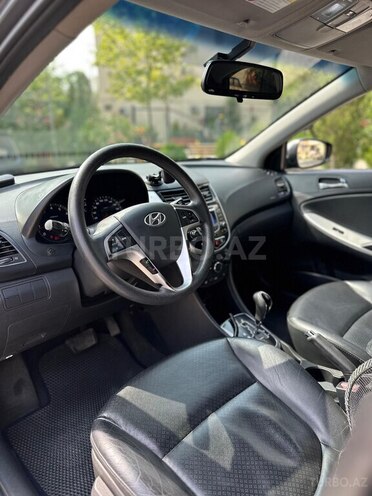 Hyundai Accent 2011, 250,000 km - 1.4 l - Bakı