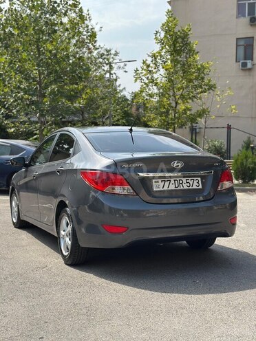 Hyundai Accent 2011, 250,000 km - 1.4 l - Bakı