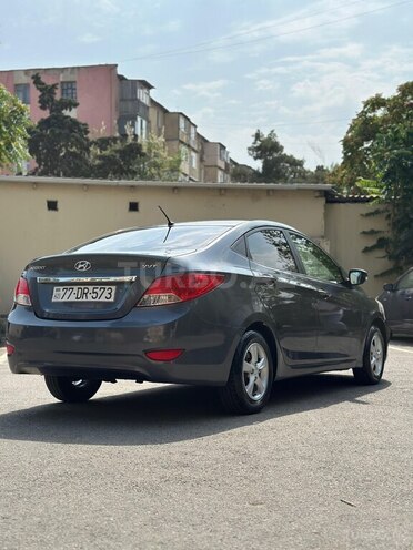 Hyundai Accent 2011, 250,000 km - 1.4 l - Bakı