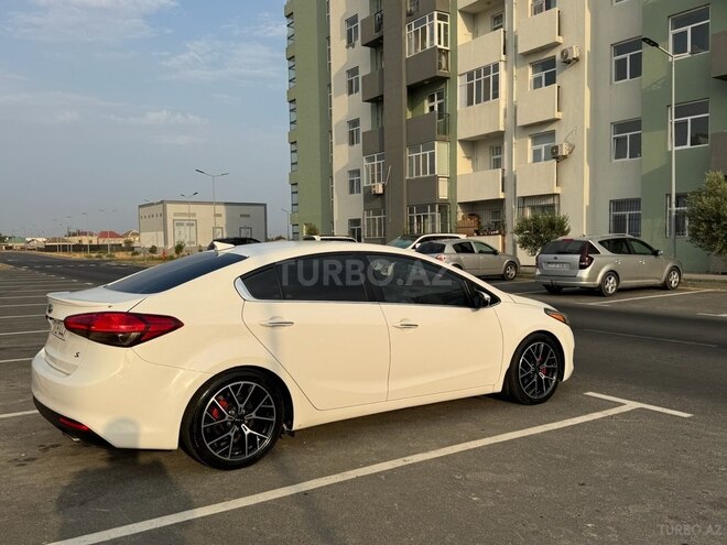Kia Forte 2017, 179,000 km - 2.0 l - Bakı