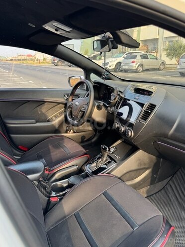 Kia Forte 2017, 179,000 km - 2.0 l - Bakı