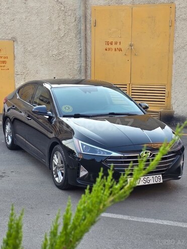 Hyundai Elantra 2019, 175,418 km - 2.0 l - Bakı