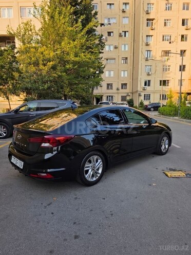 Hyundai Elantra 2019, 175,418 km - 2.0 l - Bakı
