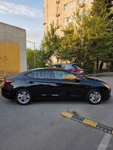 Hyundai Elantra 2019, 175,418 km - 2.0 l - Bakı