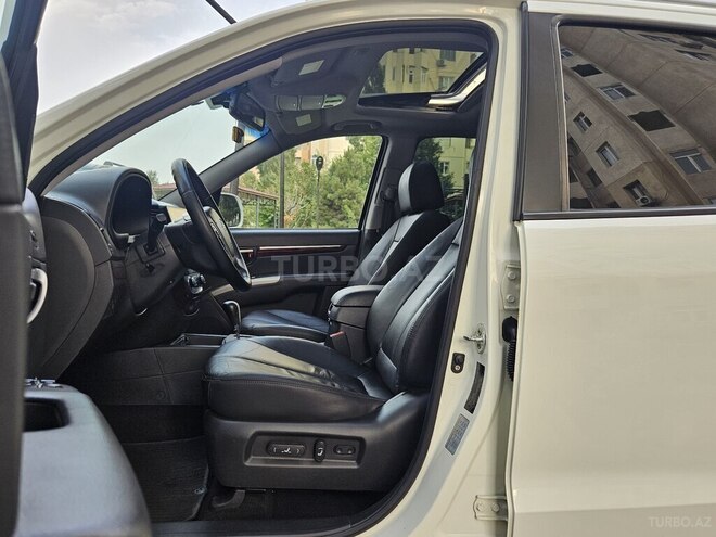 Hyundai Santa Fe 2010, 208,000 km - 2.0 л - Bakı