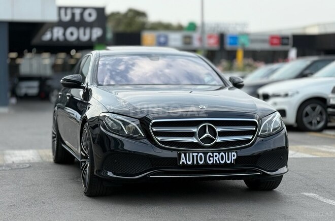 Mercedes E 300 d-5