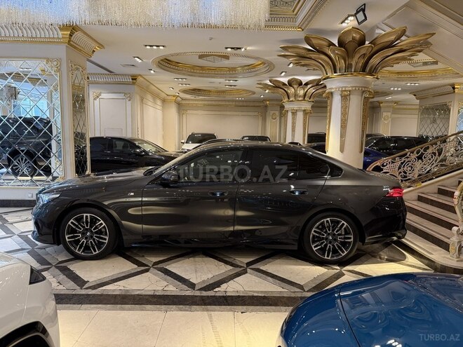 BMW 520 2023, 30,000 km - 2.0 l - Bakı