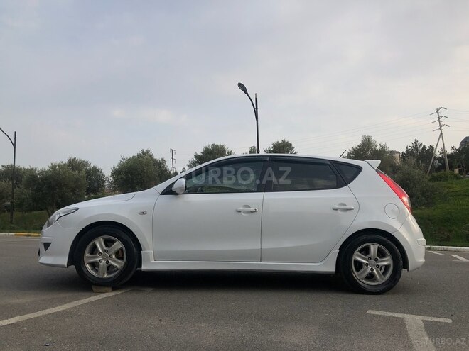 Hyundai i30 2010, 282,000 km - 1.6 l - Sumqayıt