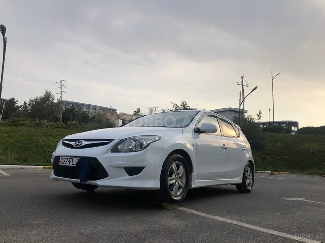 Hyundai i30 2010, 282,000 km - 1.6 l - Sumqayıt