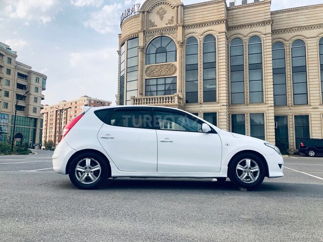 Hyundai i30 2010, 282,000 km - 1.6 l - Sumqayıt