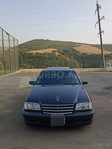 Mercedes C 200 1999, 195,000 km - 2.0 л - Yardımlı