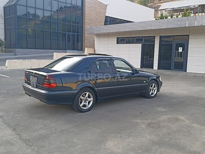 Mercedes C 200 1999, 195,000 km - 2.0 л - Yardımlı