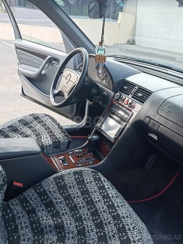 Mercedes C 200 1999, 195,000 km - 2.0 л - Yardımlı