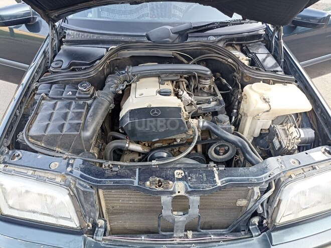 Mercedes C 200 1999, 195,000 km - 2.0 л - Yardımlı