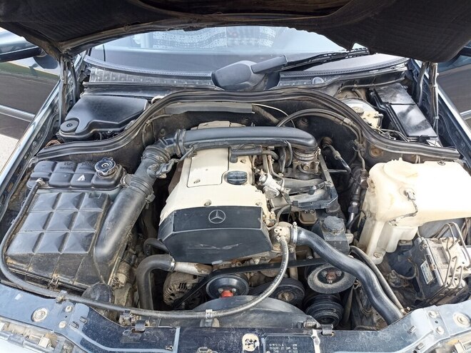Mercedes C 200 1999, 195,000 km - 2.0 л - Yardımlı