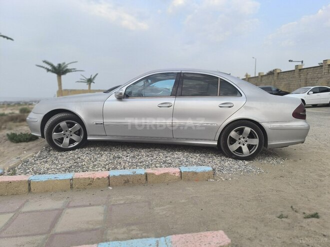 Mercedes E 270 2002, 420,000 km - 2.7 l - Bakı