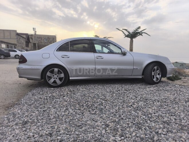 Mercedes E 270 2002, 420,000 km - 2.7 l - Bakı