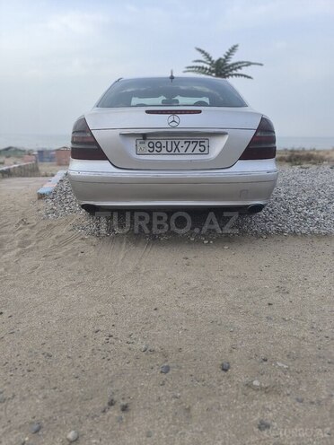 Mercedes E 270 2002, 420,000 km - 2.7 l - Bakı