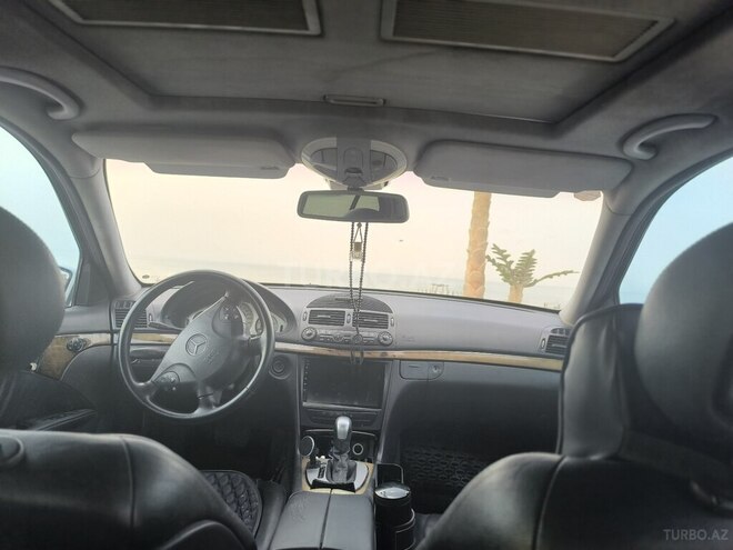 Mercedes E 270 2002, 420,000 km - 2.7 l - Bakı