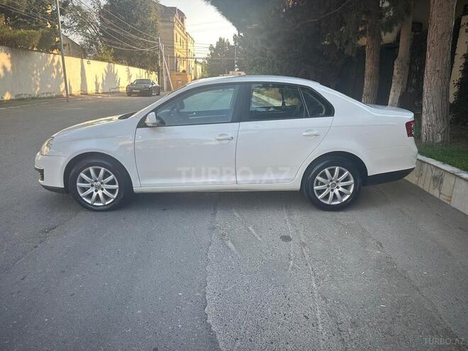 Volkswagen Jetta 2009, 190,000 km - 1.6 л - Bakı