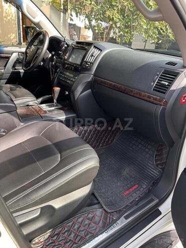 Toyota Land Cruiser 2013, 96,200 km - 4.0 l - Qobustan