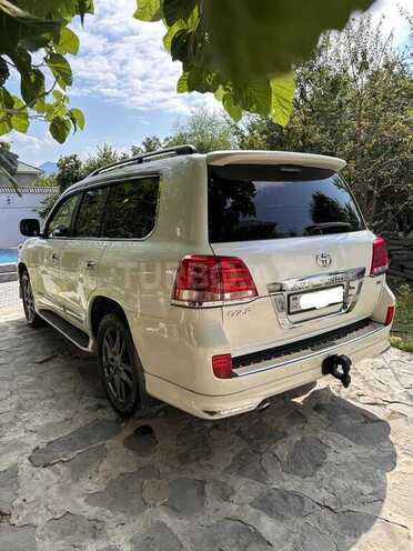 Toyota Land Cruiser 2013, 96,200 km - 4.0 l - Qobustan