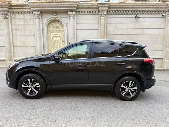 Toyota RAV4 2017, 61,000 km - 2.0 l - Bakı