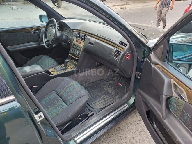 Mercedes E 230 1996, 425,800 km - 2.3 l - Bakı