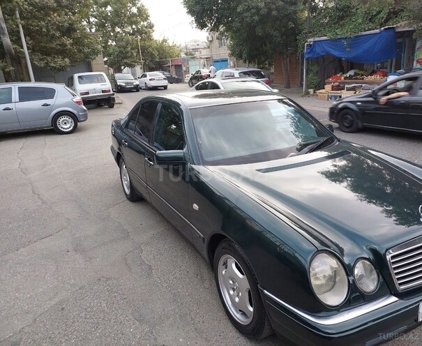 Mercedes E 230 1996, 425,800 km - 2.3 l - Bakı