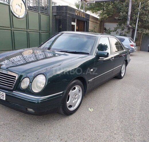Mercedes E 230 1996, 425,800 km - 2.3 l - Bakı