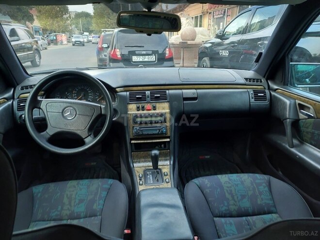 Mercedes E 230 1996, 425,800 km - 2.3 l - Bakı
