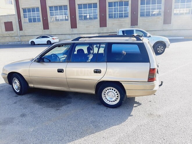 Opel Astra 1997, 416,000 km - 1.6 l - Bakı