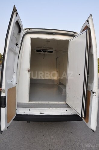 Ford Transit 2007, 325,000 km - 2.4 l - Saatlı