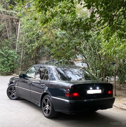 Mercedes C 220 d 1999, 241,848 km - 2.2 l - Bakı